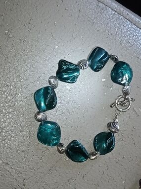 Teal Shell Bead Bracelet with Silver Accents